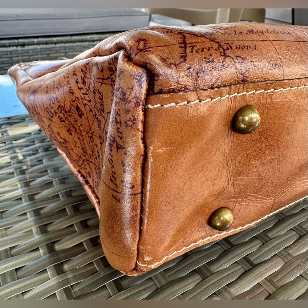 Patricia Nash Tote - Picture 7 of 8
